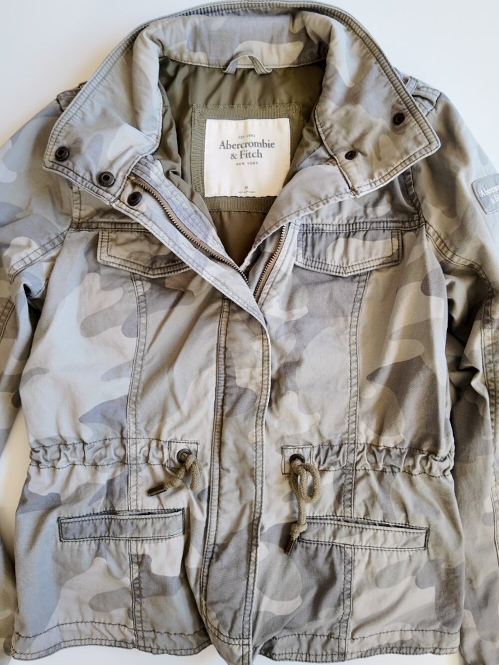 Y2K abercrombie military jacket in camo size M vintage 2000s
